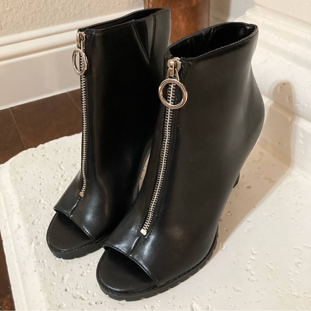 NEW Black Booties Peep Open Toe Bar III Ankle Boots Zip Size 7.5- 8 - Picture 5 of 11